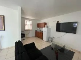 Cozy Basic Apartment in Levittown
