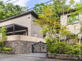 Glamdy style hotel suite 山ノ麓