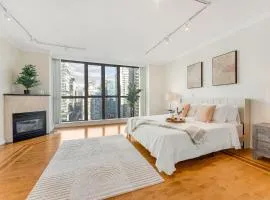 Elite Yaletown Living Bright and Spacious 2BR Luxury