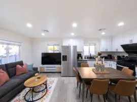 Modern Private Room W Undetached Private Bathroom in Shared Home Walk to USC