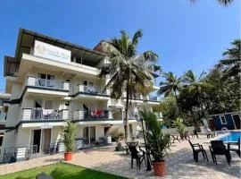Beach Bliss Apartment Hotel - 7 Minutes walk to Beach