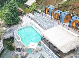 Lotus Hostel Ha Giang Loop, hostel in Ha Giang
