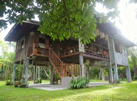 Baan Chi Homestay, maison de vacances à Ban Pak Nam