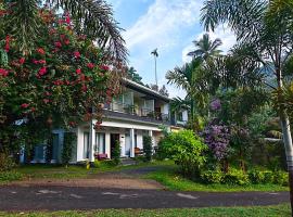 Riverbench Homestay Munnar, Anaviratty, pet-friendly hotel in Anaviratty