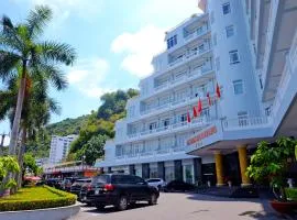 Hung Long Heritage Cat Ba Hotel