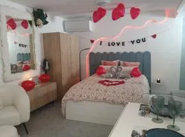 MARTIGUES Adorable petite guest house