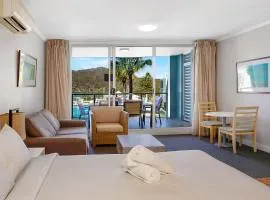 Vista Mare - Beachside Studio With Stunning Views