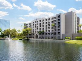 Hilton Boca Raton Suites, hotel in Boca Raton