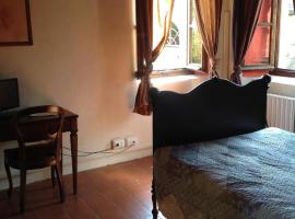 Room and Breakfast Torre – hotel z parkingiem w mieście Pannocchia