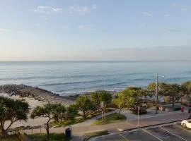 Ultimate Coastal Escape + Amazing Views