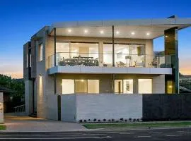 Mornington Esplanade Beachfront & Spa by RSS