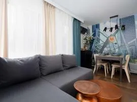 Central Warsaw Modern Studio with AC and next to the Metro by Noclegi Renters