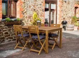 Granary Barn A Rural Retreat - Private Hot Tub