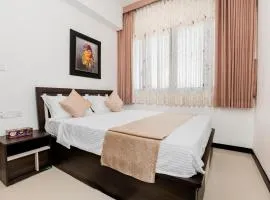 One Bedroom Apartmet - TriZen at 36th Floor