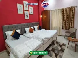 PREMIUM HOTEL - SHREE PURAM - Free Wi-Fi & Parking - Near The Shree Kashi Vishwanath Temple
