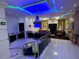 Maxjen Executive Lodge
