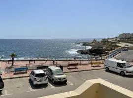 Studio Flat Seafront