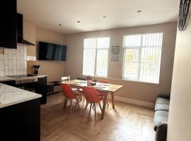 Stylish and Bright 2 Bedroom Flat Free Parking、ウォラシーのホテル