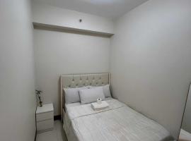 2 bedroom modern unit, hotel in Manila