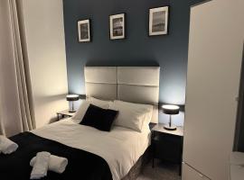 Modern 1 & 2 Bedroom Apartments near Queens University Belfast by MonoStays, hotel v destinaci Belfast