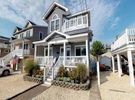 Wifi Decks Private Yard Beach Badges Beach Chairs Keurig Os Wd 3Rd Off The Beach