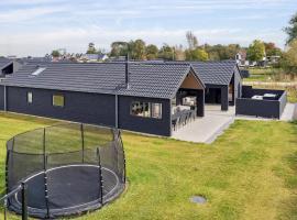Nice Home In Otterup With Sauna，奧特魯普的SPA 飯店
