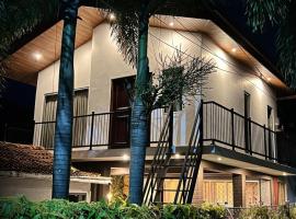 White Lotus Apartments, hôtel à Dankotuwa