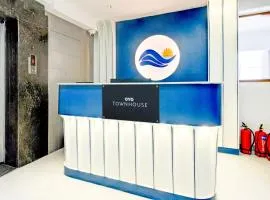 Townhouse Aarav Business Hotel