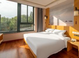Meiwan Inn, hotel en Jiaxing