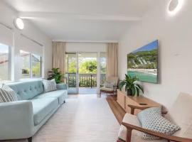 Little Cove Getaway Noosa 2BR, hotel que aceita pets em Noosa Heads
