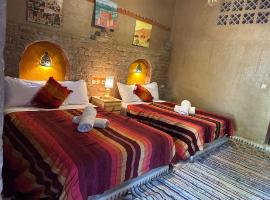 Hôtel Camping La Liberté, inn in Merzouga