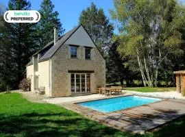 Beautifully located country house with heated pool
