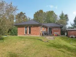 3 Bedroom Stunning Home In Tarm