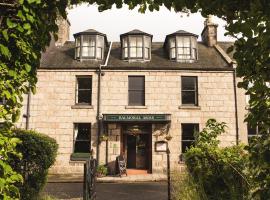 Balmoral Arms, nhà nghỉ B&B ở Ballater