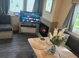 Ty Mawr holiday site