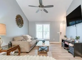Home with Pet-Friendly Yard, 1 Mi to Dtwn Raleigh!