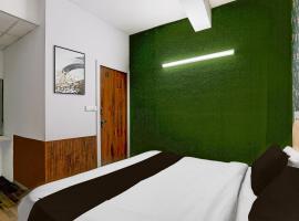 Hotel O Square Residency、Rājpurのホテル