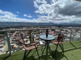 Hermoso apartment complete with panoramic view，位于万卡约的酒店