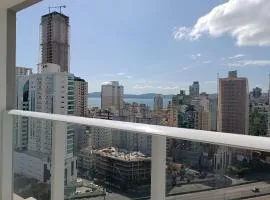 Apto novo com vista pro mar