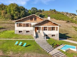 Espectacular chalet de montaña en plena naturaleza, hotel v destinaci Aizároz