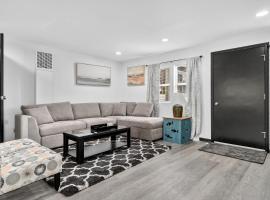 Viesnīca Greenway Getaway-Private Huge outdoor fun, Game,Navy pilsētā Beach Park