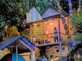 Green porticos villa munnar #MUNNAR, glamping site in Anachal