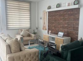 Alojamiento completo - Casa en Conjunto con 2 habitaciones, Ferienwohnung in Florencia