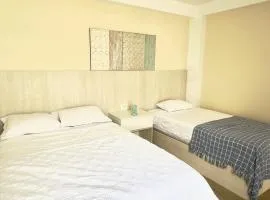 Cozy and modern studio close to the beach