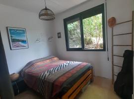 Maison atypique avec vue unique, hotel in Le Carbet