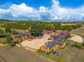 Cotton Farm Estate - 4 Cottages Sleeps 16