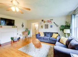 Cozy Home with Spacious Yard 2 Mi to Dtwn Bristol