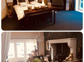 Pakhuis Bed and Breakfast Unique、エンスヘーデのホテル