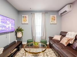 Appartement moderne 3 chambres avec spa, jardin privé & parking gratuit - accès autonome, ξενοδοχείο με σπα σε Saint-Jean-sur-Richelieu