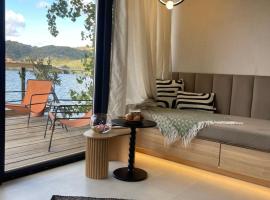 ISH Danube Village, шале у місті Оршова